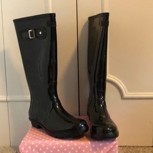 Black Rain Boots